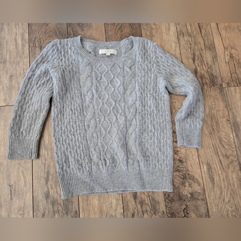Loft Womens Medium Gray Cable Knit Sweater
